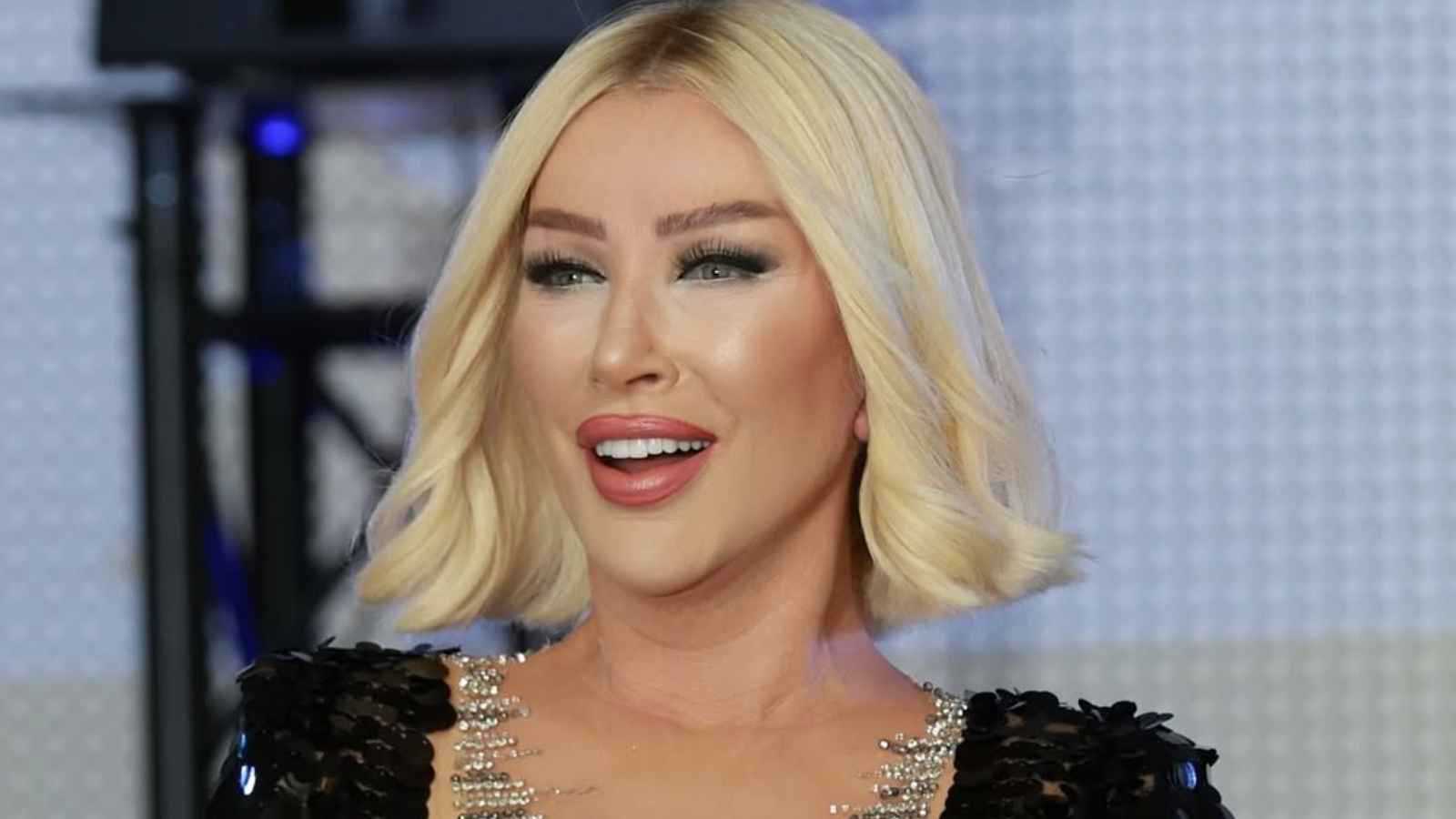 روتين صباحي غريب لسيدا سايان يصدم إنيس أريكان