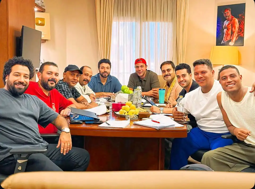 أحمد خالد موسى ينشر صورة من بروفات شمس الزناتي