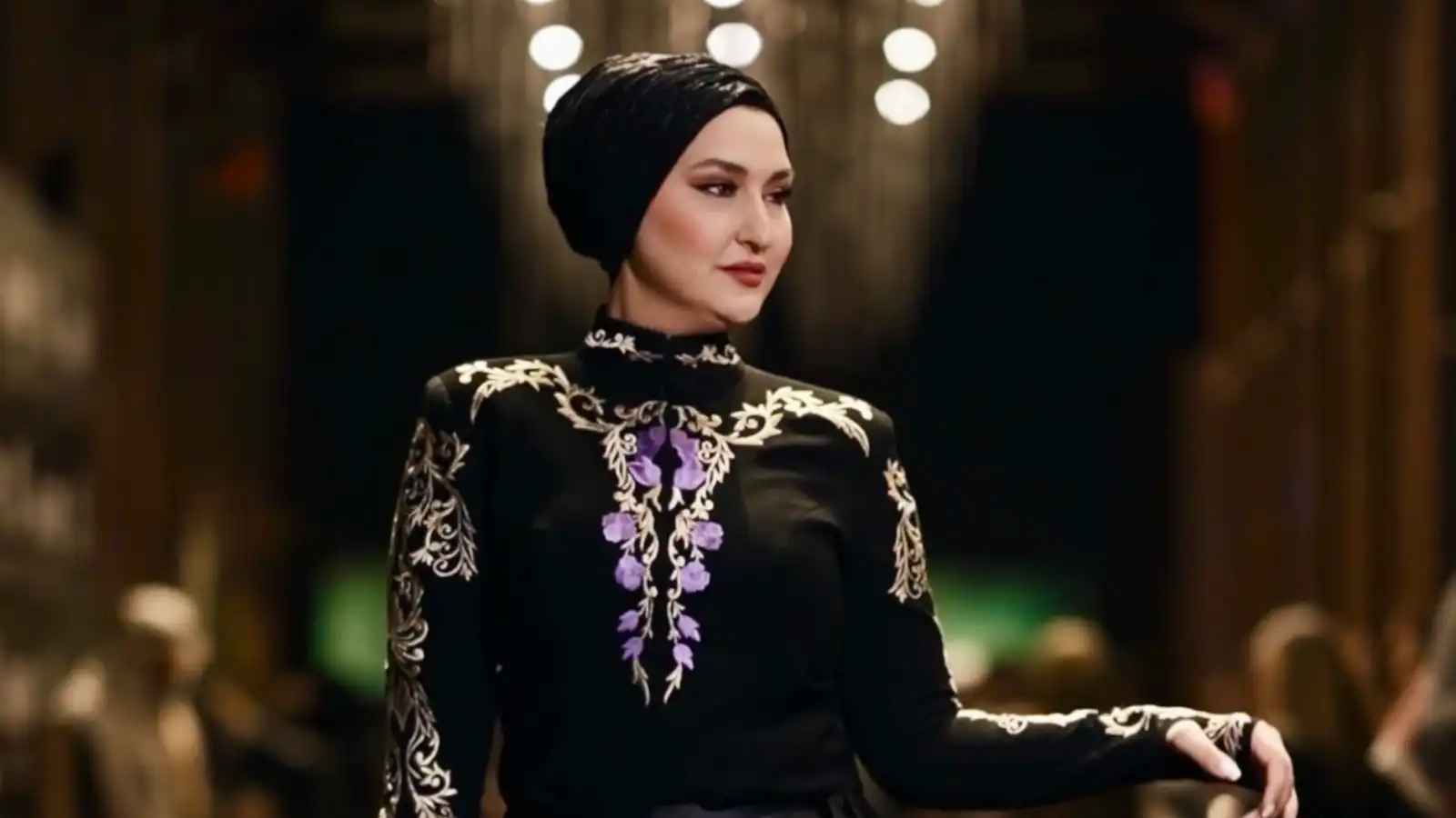 مصممة الأزياء لميس دوغلاس