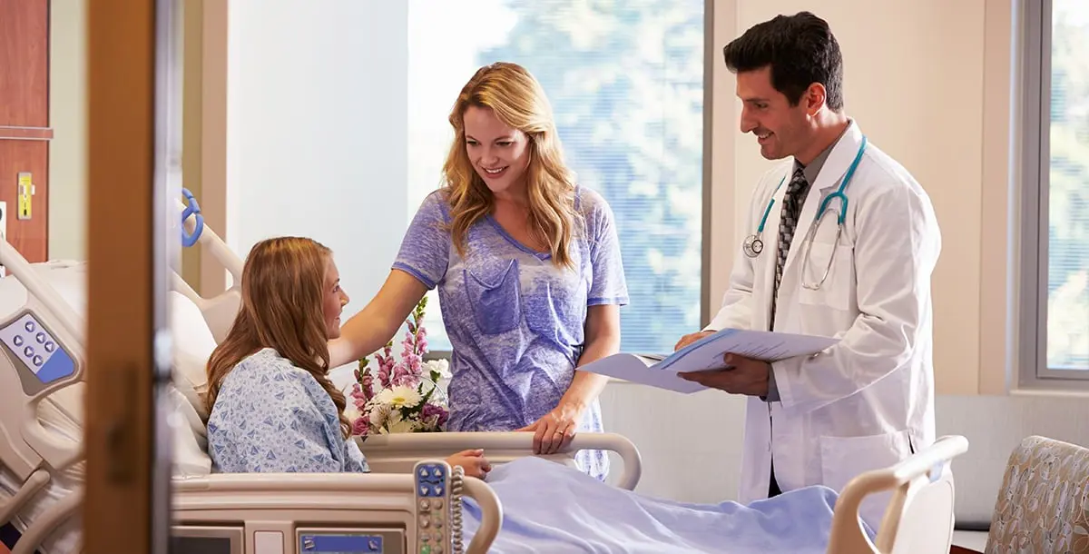 10 أشياء تجنبيها عند زيارة المريض في المستشفى