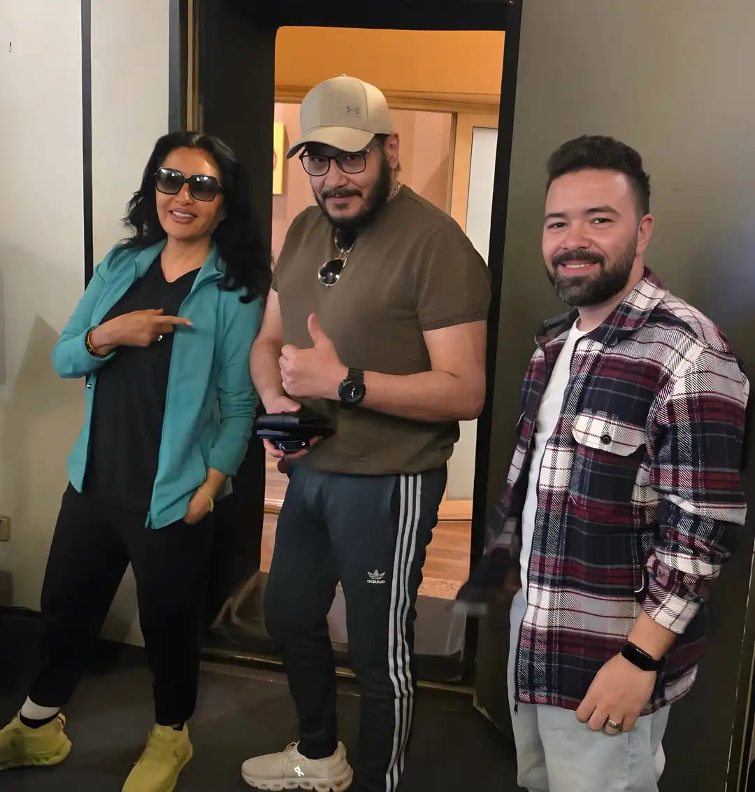لطيفة التونسية تشارك جمهورها كواليس ألبومها الجديد