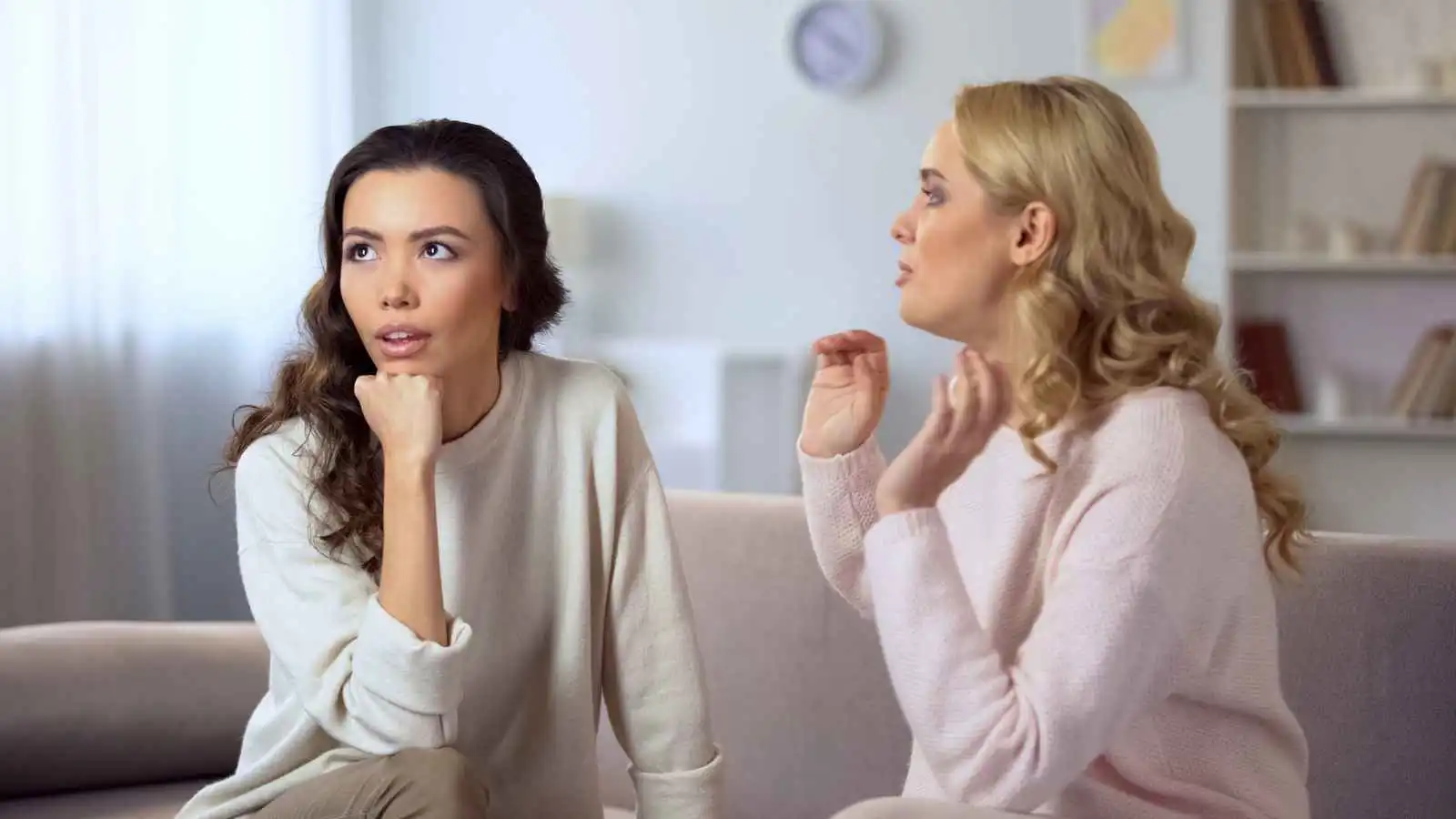 علامات تخبرك بأنك تبذلين جهداً في المكان الخطأ في صداقتك