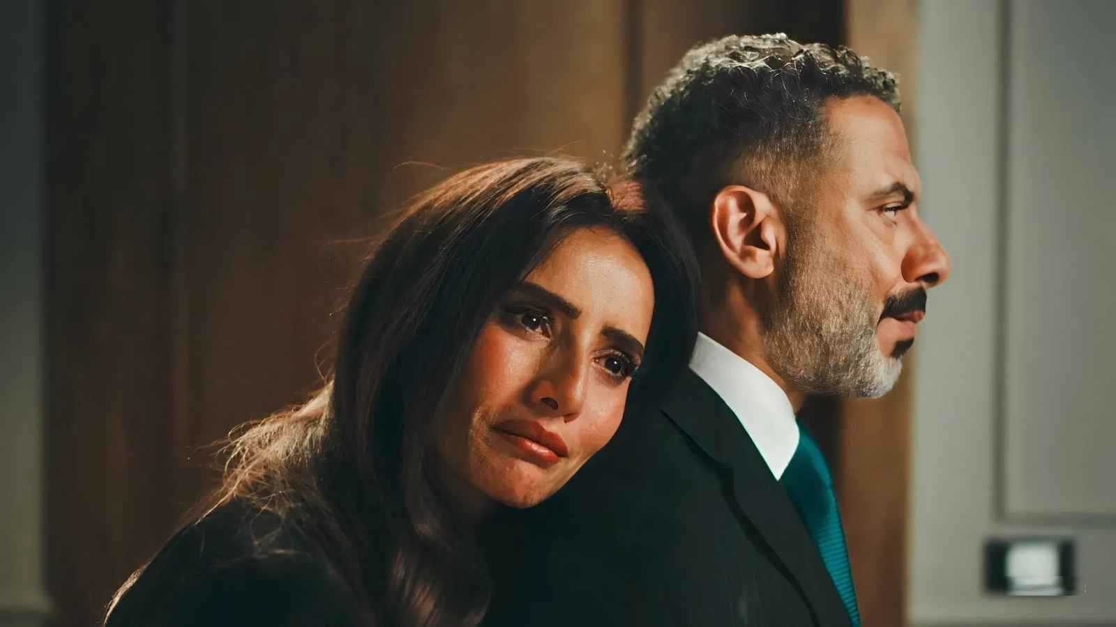 محمد فراج يكشف كواليس مشهد قتل زوجته في "ورد وشوكولاتة"