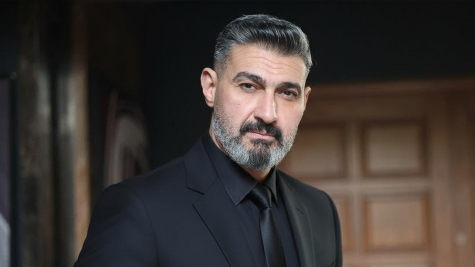 ياسر جلال يستعيد ذكريات "آخر أيام الحب" مع سلاف فواخرجي