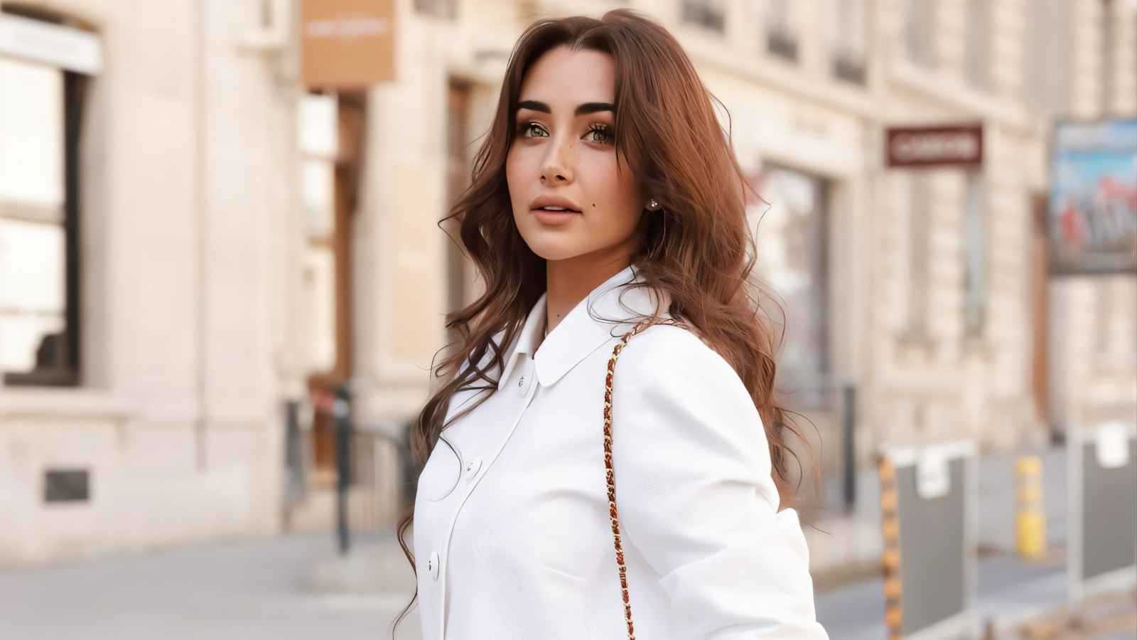 هنا الزاهد