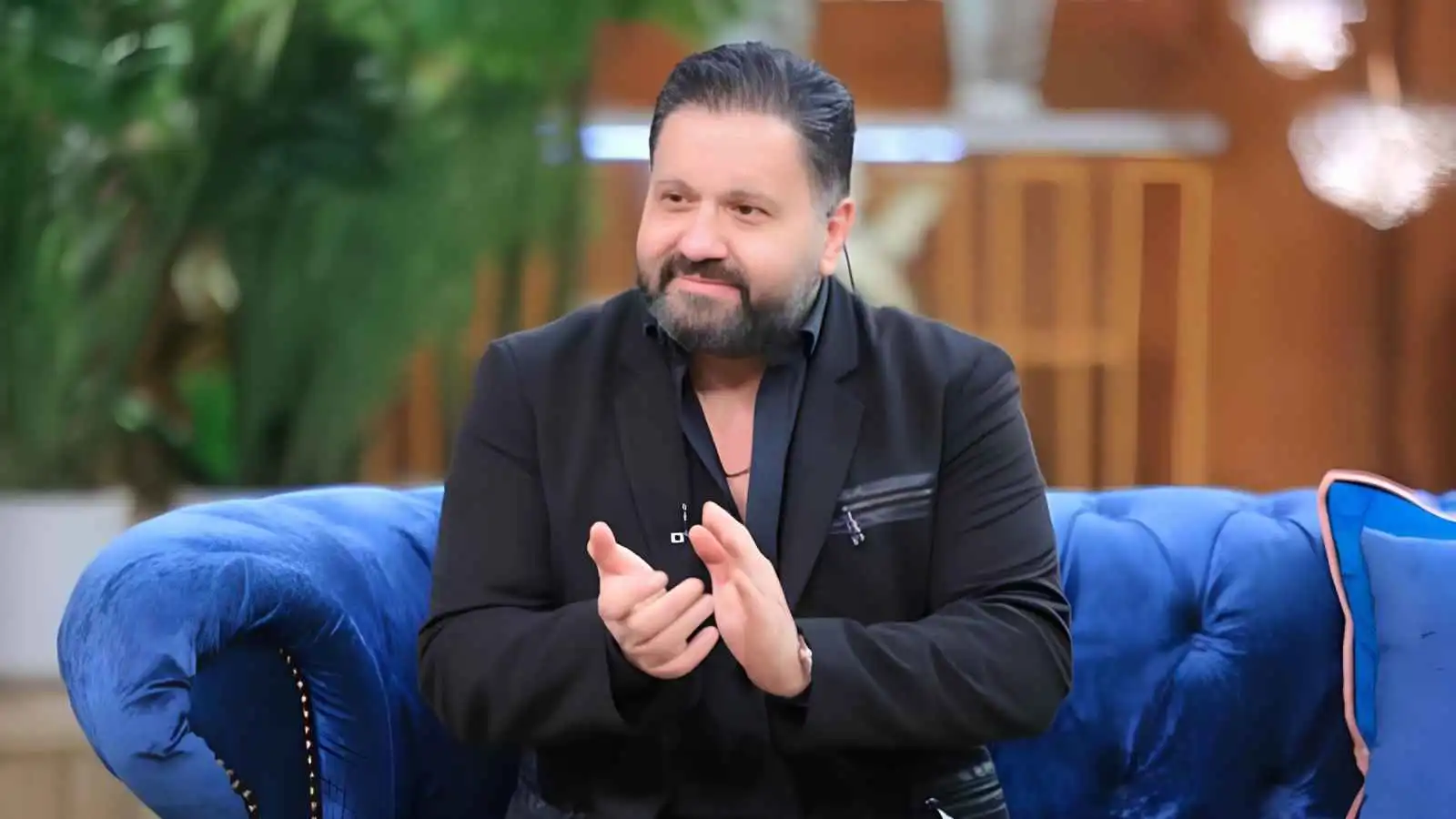 إدوارد يوضح حالته الصحية بعد ظهوره على كرسي متحرك