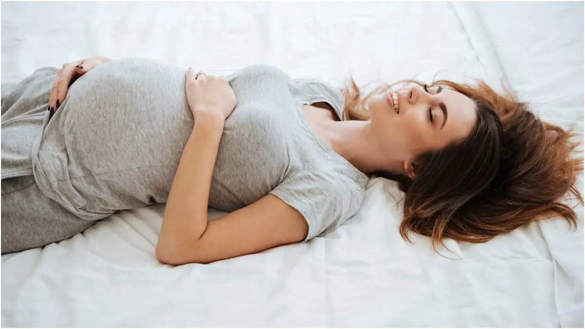 الراحة في الفراش أثناء الحمل.. حقائق يجب أن تعرفيها