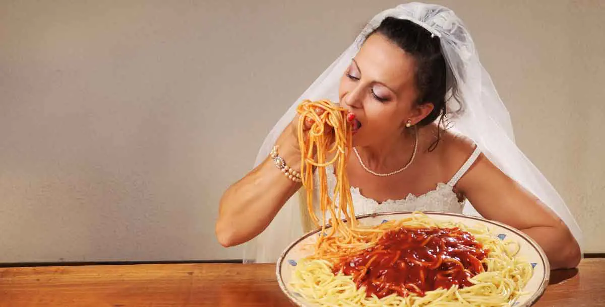 أيتها العروس.. أطعمة تناوليها قبل زفافك
