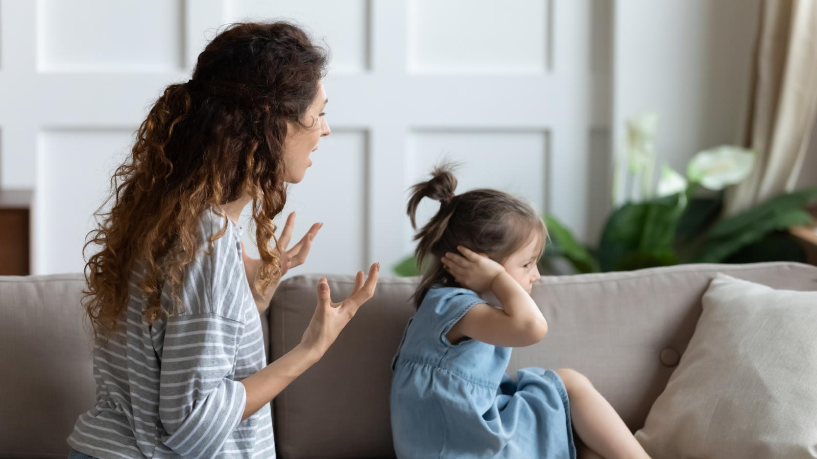 تعديل سلوك الطفل العنيد بعمر 5 سنوات بأسلوب هادئ