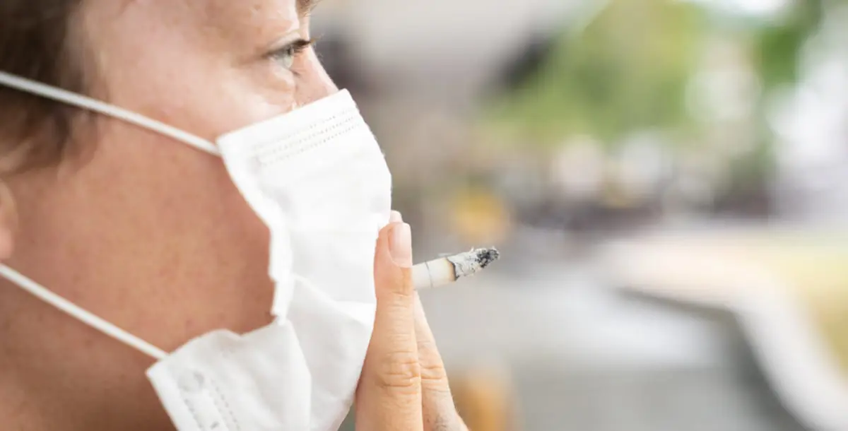 هل المدخنين أكثر عرضة للإصابة بفيروس كورونا؟