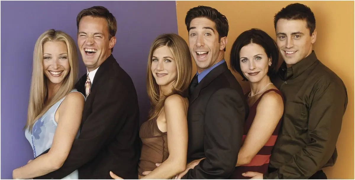 جُمهور مُسلسل "Friends" يخوض تحدي الـ 10 سنوات على طريقته الخاصة.. شاهدي!