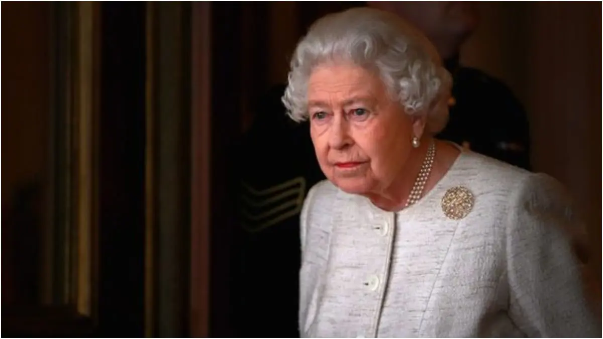 هل العائلة الملكية تخفي حقيقة مرض الملكة إليزابيث؟