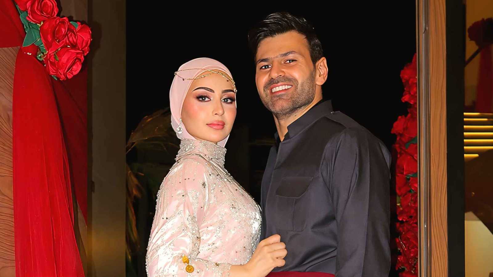شهد حسن تفاجئ زوجها بحملها الثالث وسط الصحراء 