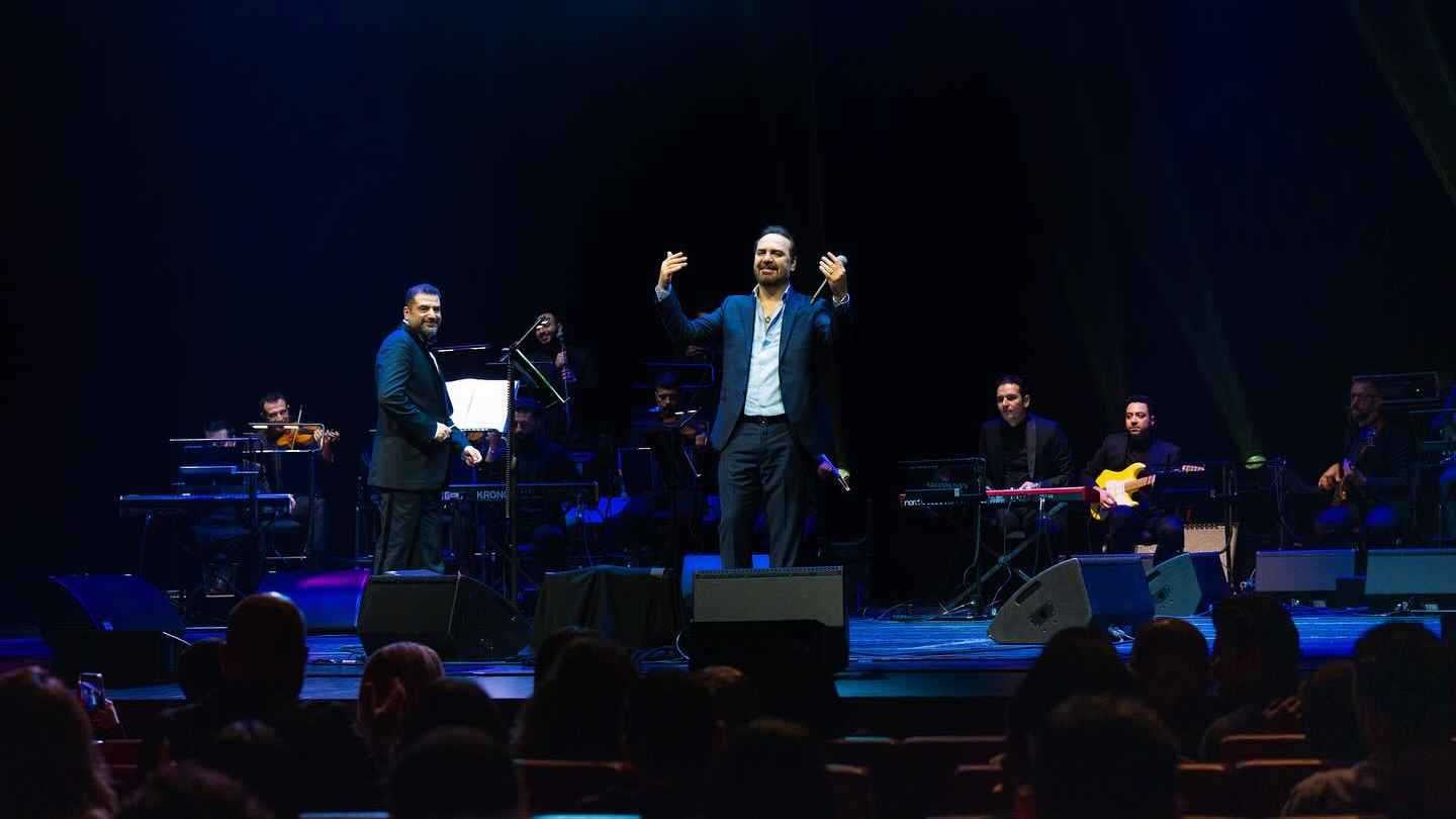 وائل جسار ومحمد شاكر وآدم يصلون إلى الرياض تمهيدا لحفلهم (فيديو)