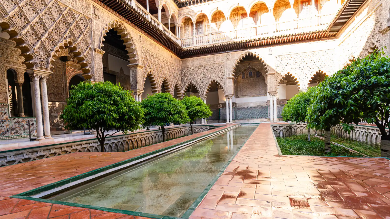 حدائق قصر المورق