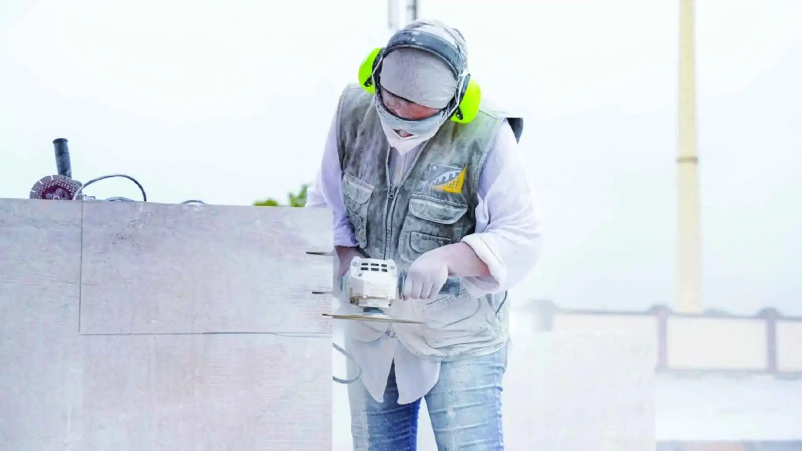 مهرجان ظفار الدولي للنحت ينطلق في صلالة