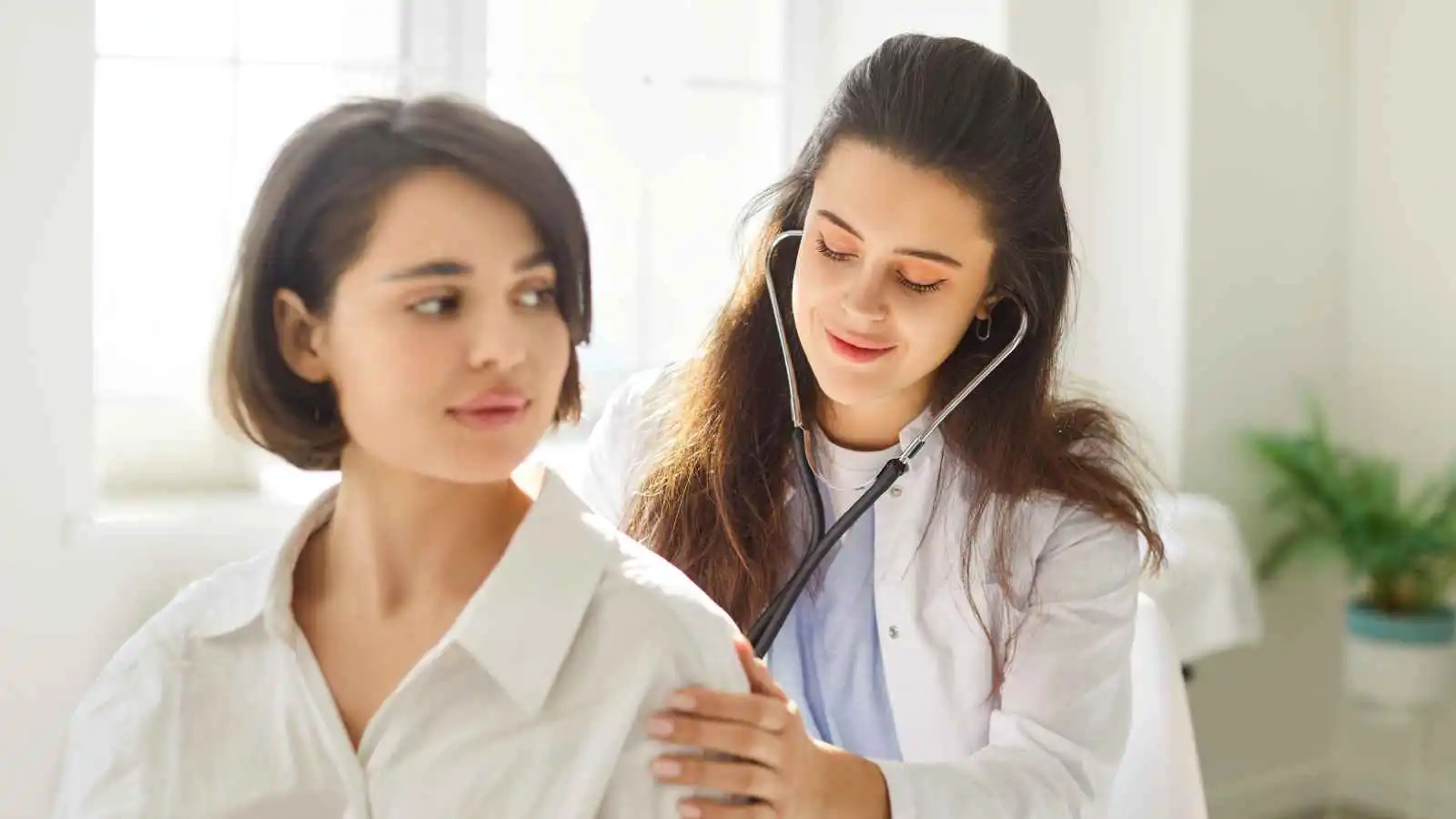 فحوصات وقائية مهمة لصحة المرأة لا ينبغي إهمالها