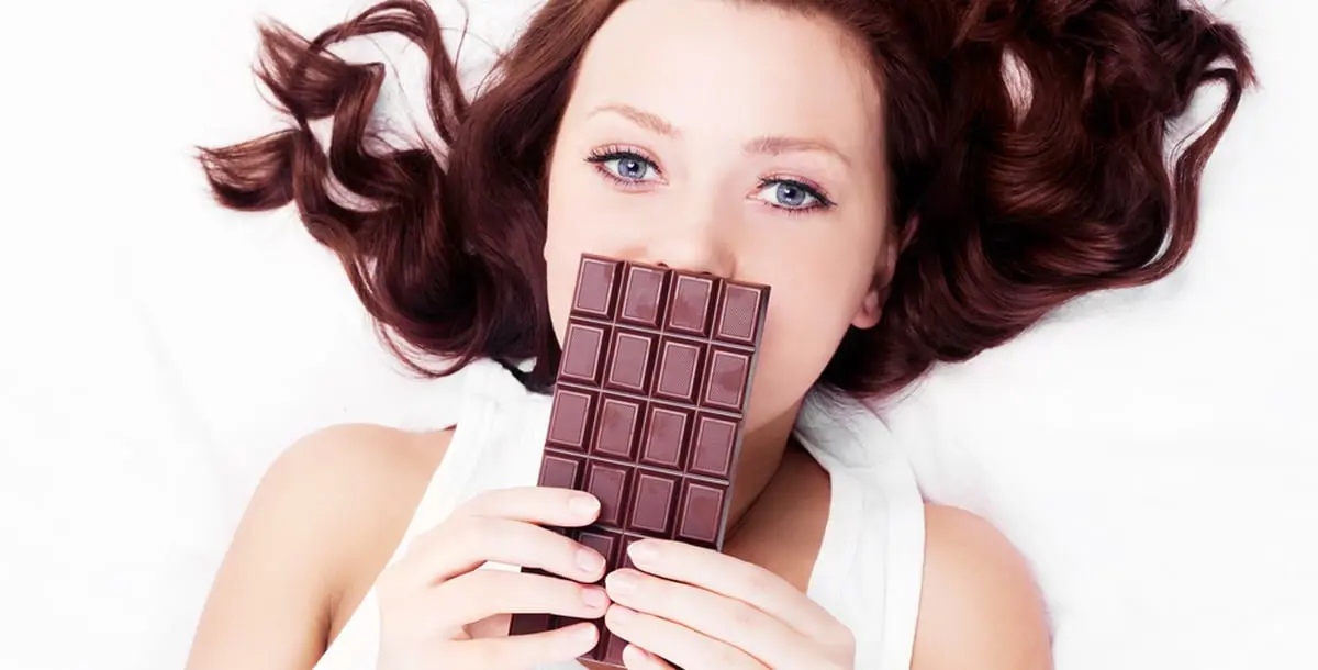 الشوكولاتة بالحليب.. الأكثر فائدة لصحتكِ