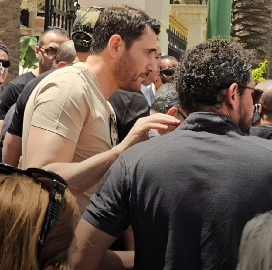 جنازة والدة كريم عبد العزيز