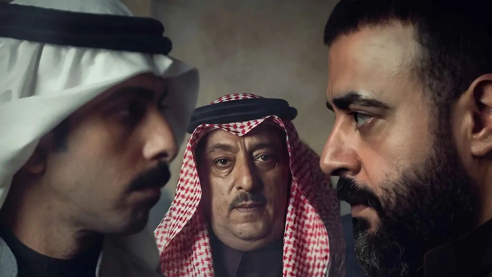 صراع أبناء العم يشتعل في البرومو الترويجي لـ "أحمر ولا أبيض"