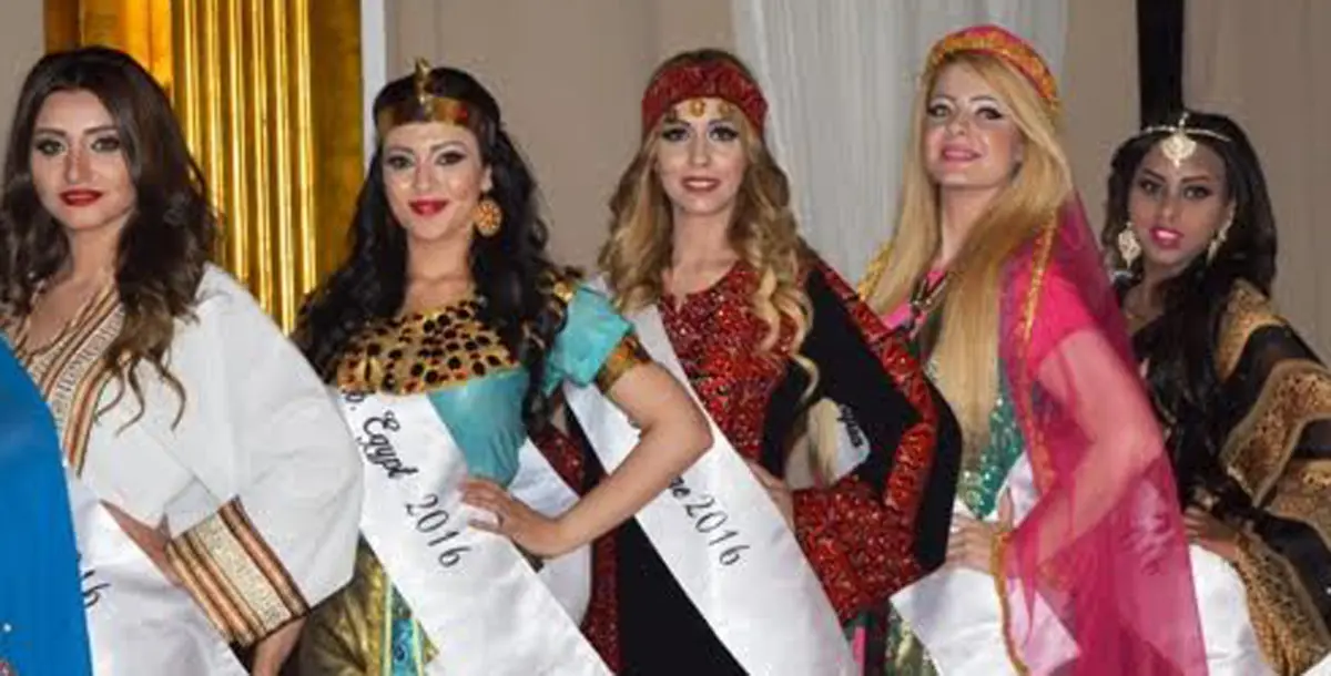 ملكات جمال العرب يأسرن الأنظار بأزياء التراث
