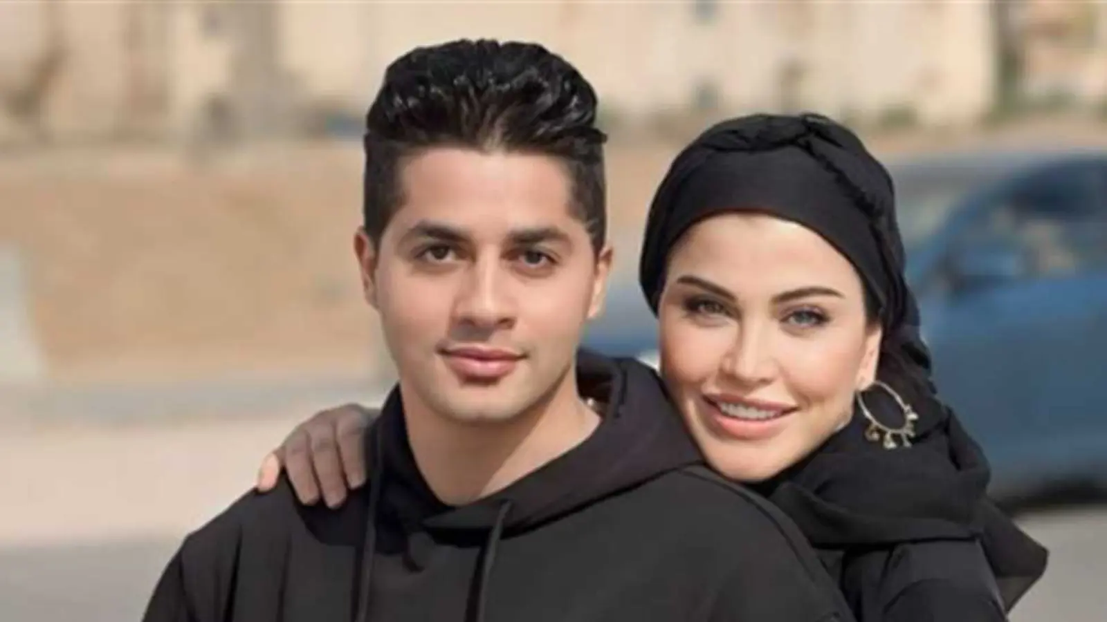 جومانا مراد وعنبة في مشهد من مسلسل "عتبات البهجة"