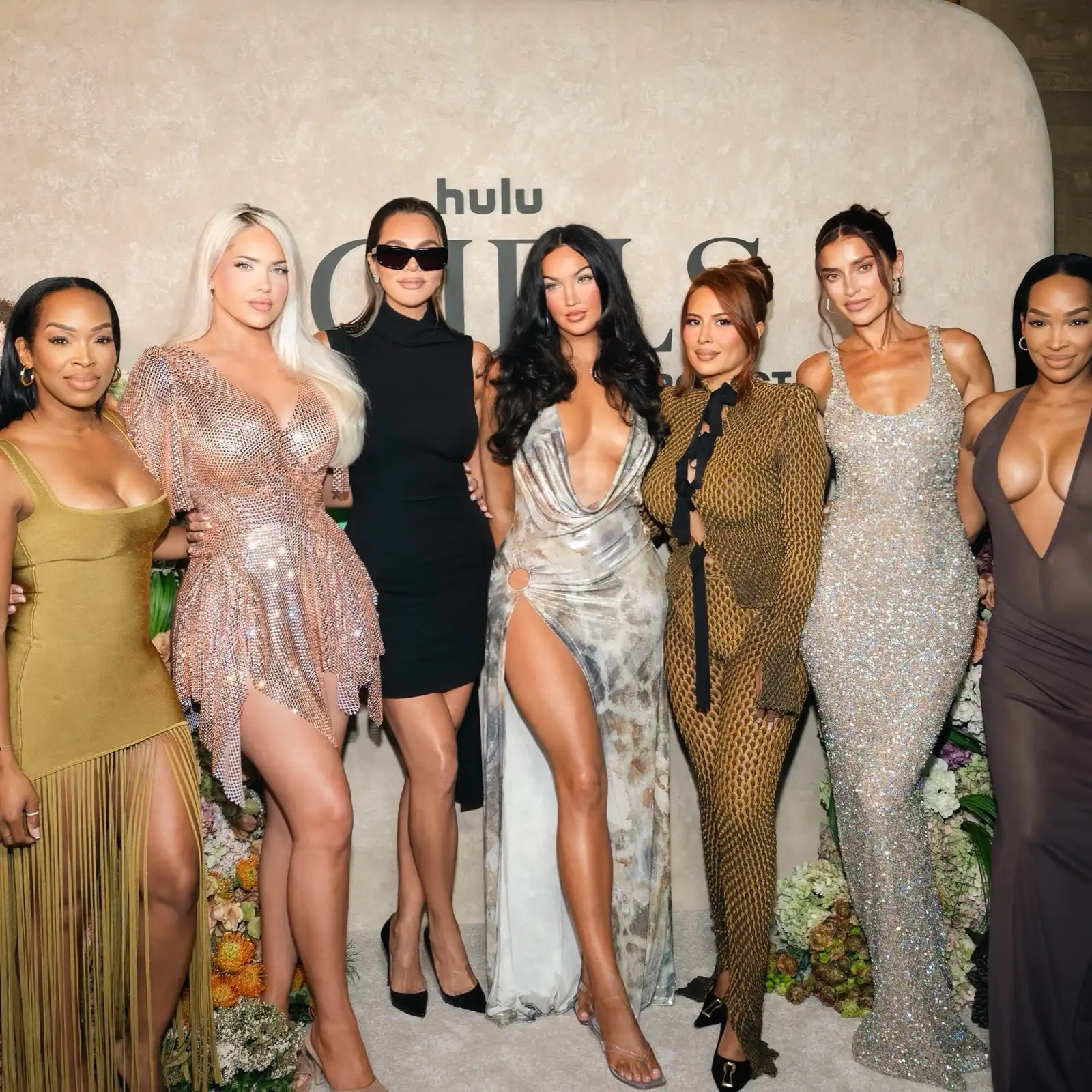 كلوي كارداشيان المنتجة التنفيذية لـThe Girls