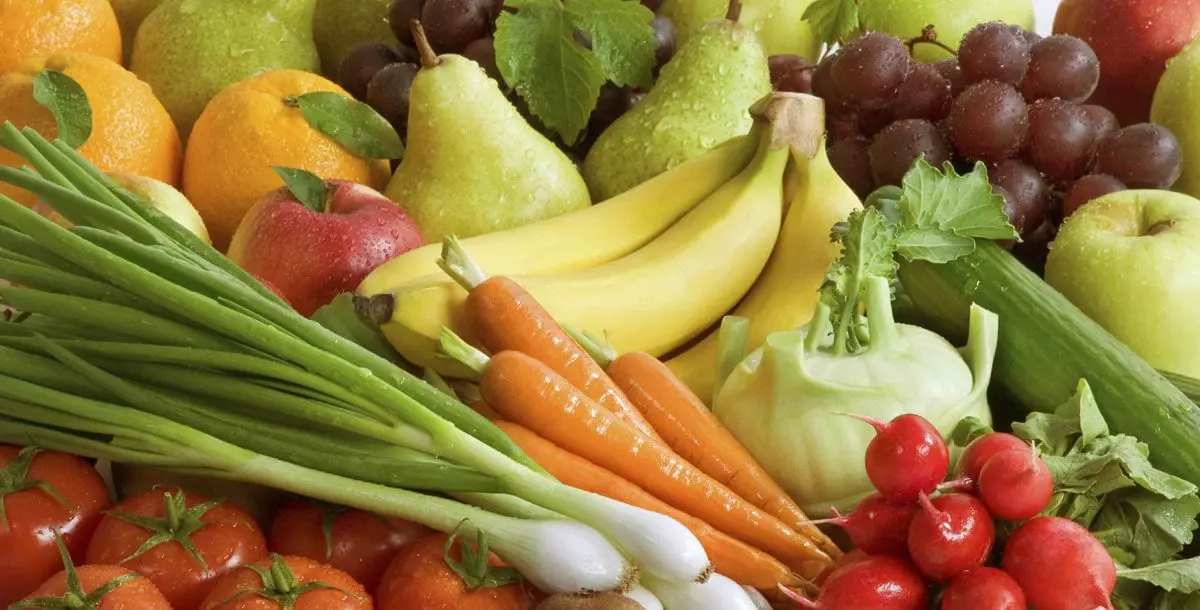 كيف تحققين أكبر فائدة من الخضراوات والفواكه