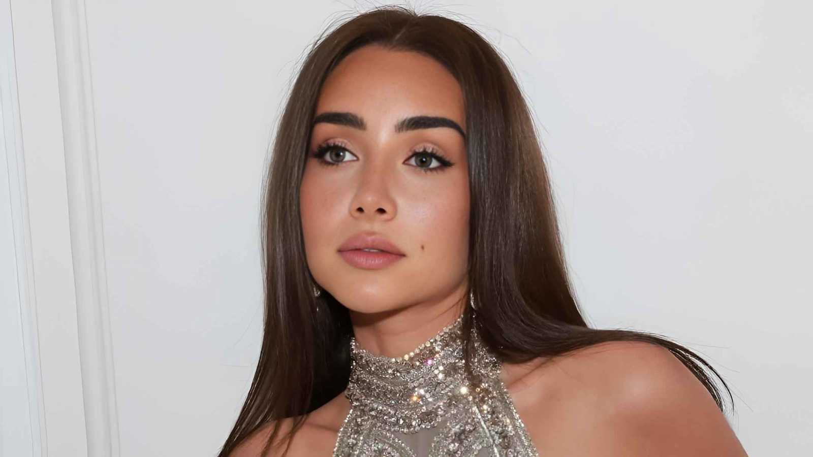 هنا الزاهد ترد بسخرية على شائعة استبعادها من "ملك الغابة" 