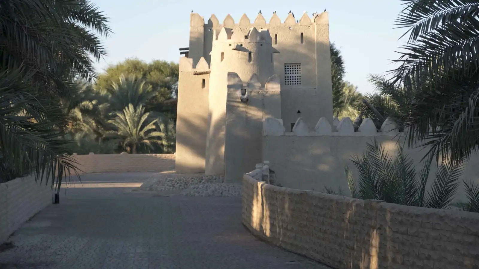 "المسارات الثقافية في العين" رحلة نحو التاريخ
