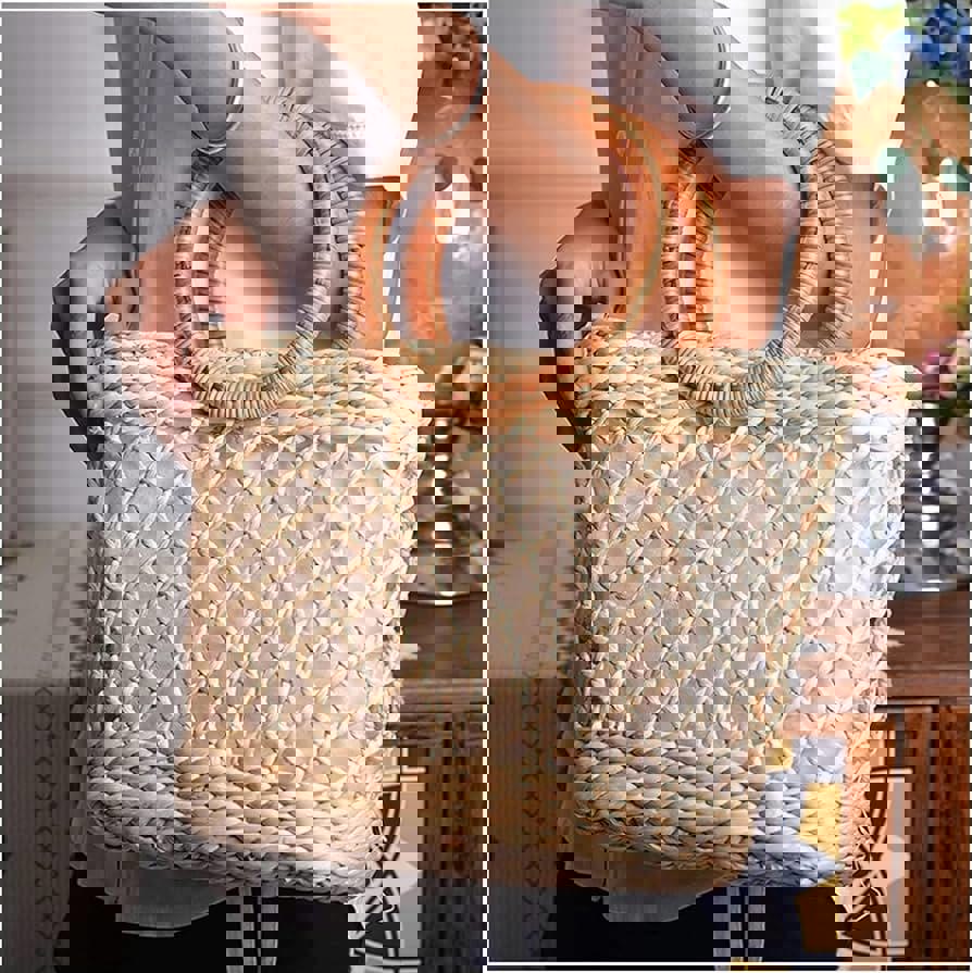31a55c9f-3d9b-4da9-a326-855743f528c9