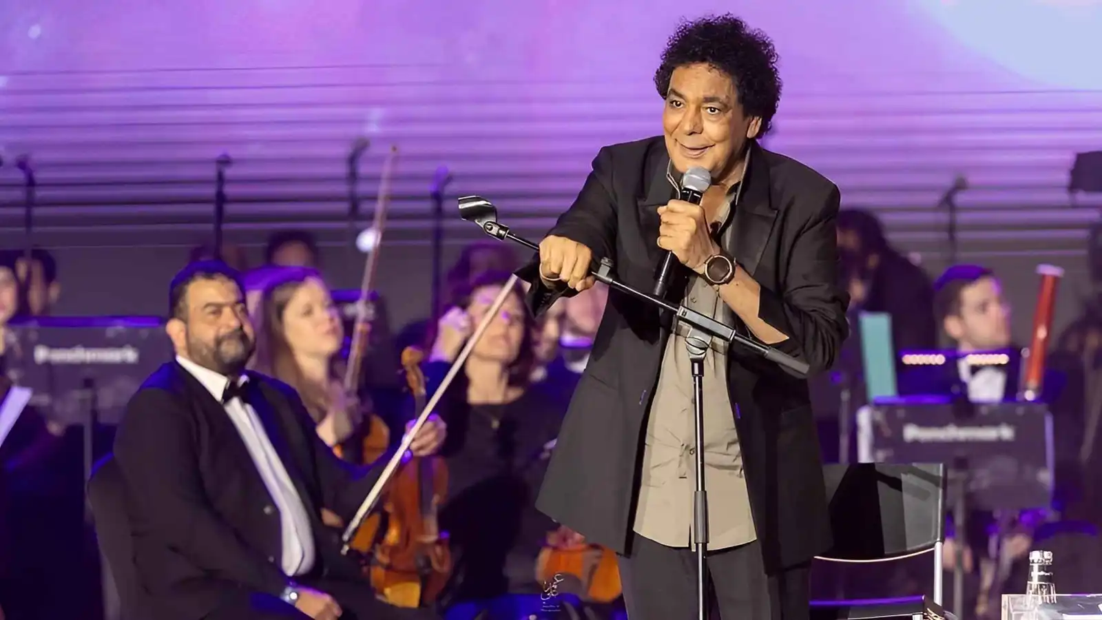 محمد منير