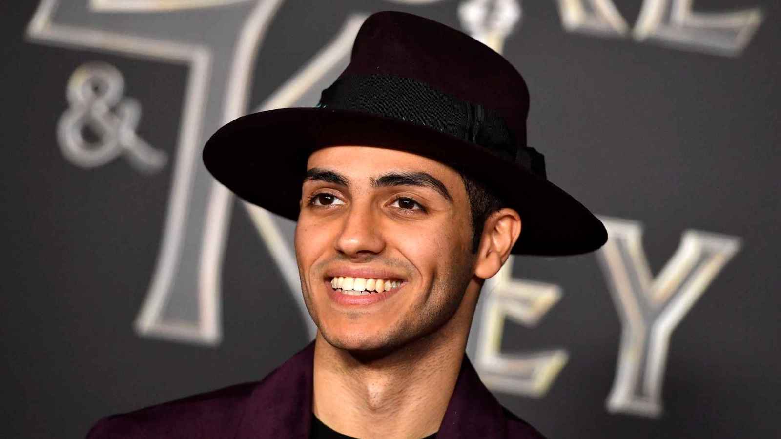 البوستر الرسمي لفيلم "في عز الضهر" يشعل حماس الجمهور