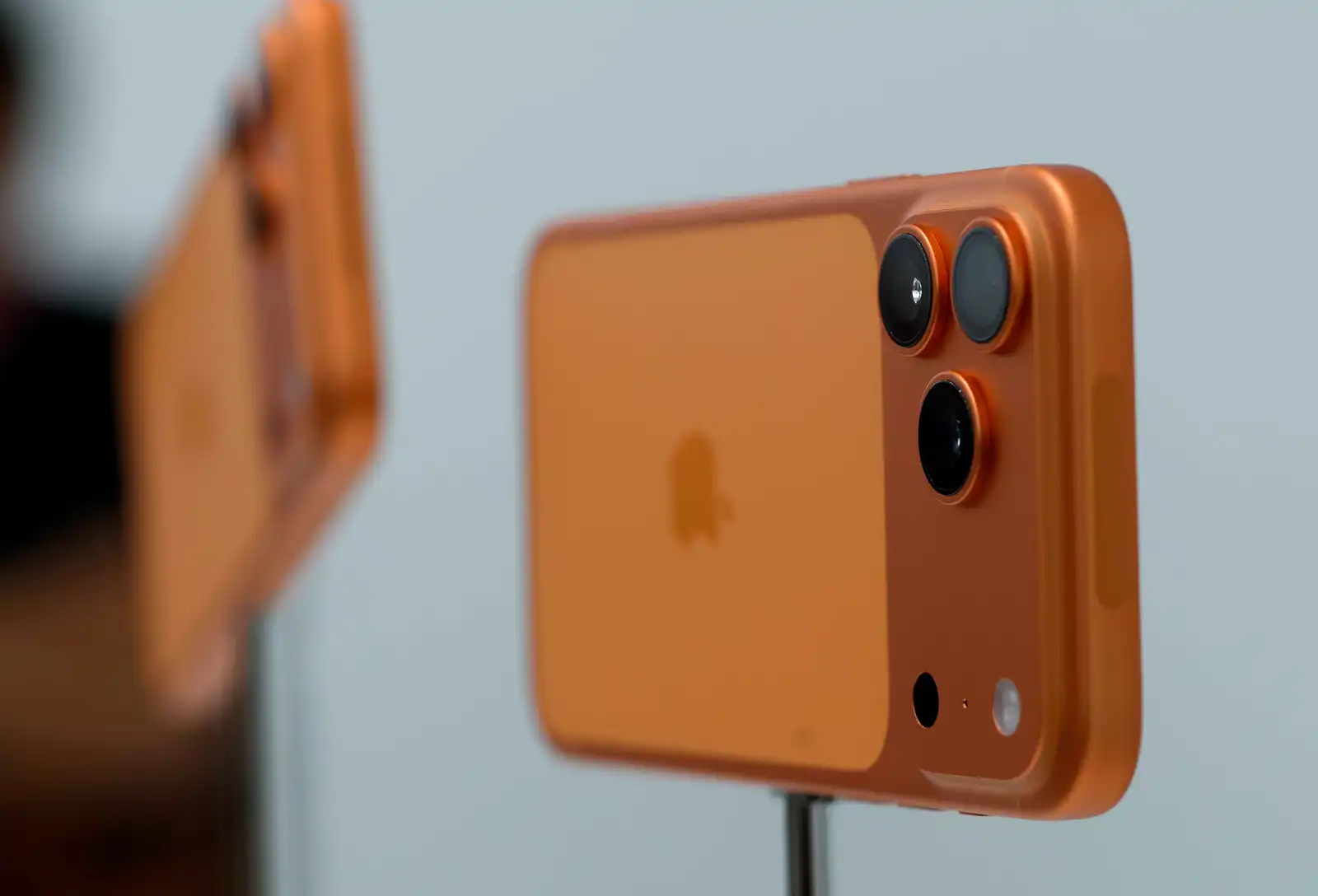 أجهزة iPhone 17