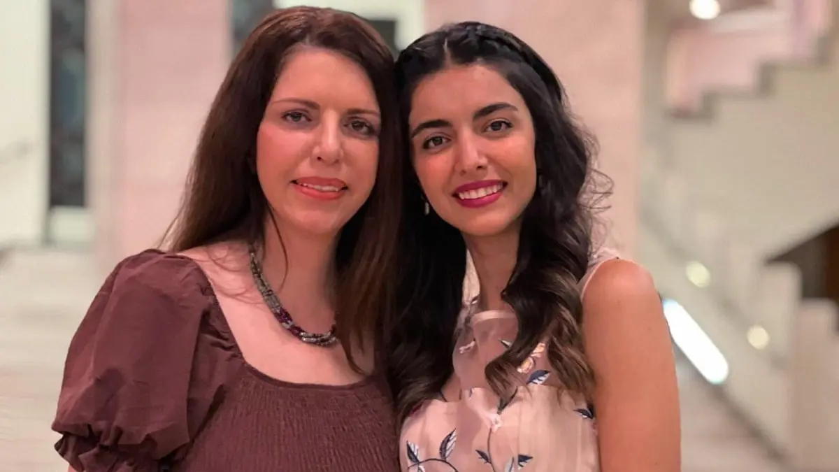 آمال سعد الدين تحتفل بعيد ميلادها بفيديو عفوي مع ابنتها