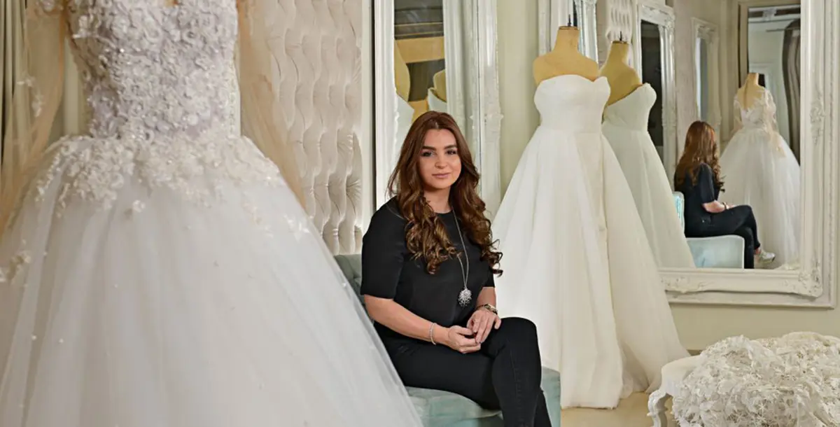 10 تصاميم لفساتين زفاف راقية من توقيع إيمان صعب