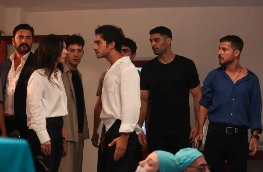 مسلسل "إسطنبول رأسا على عقب" الحلقة 13