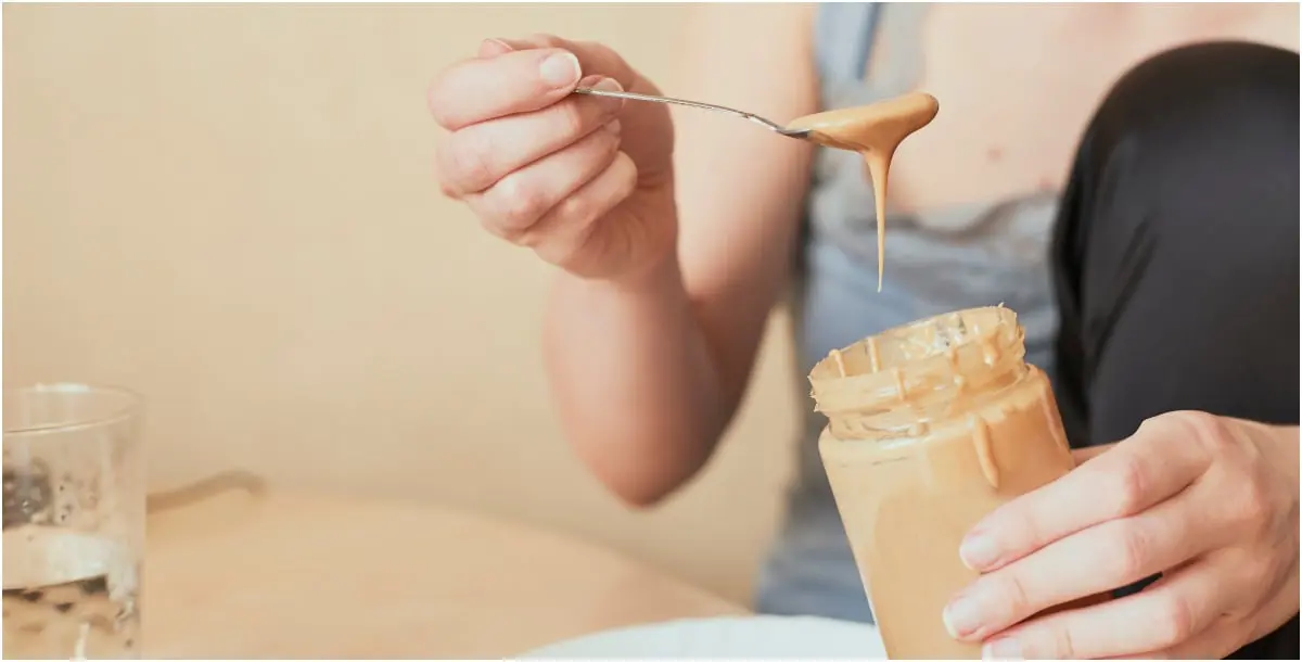ماذا يحدث لجسمك عند تناول زبدة الفول السوداني يوميًا؟