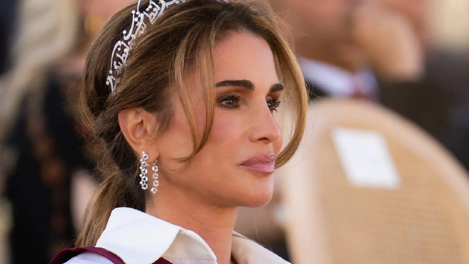 الملكة رانيا تألقت بلمسة ليث معلوف.. من سبقها إليه؟