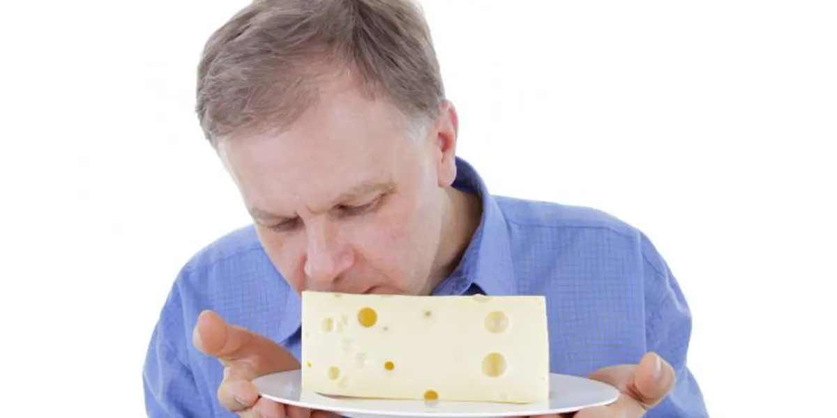 تناول الجبن يقلل الخصوبة عند الرجال