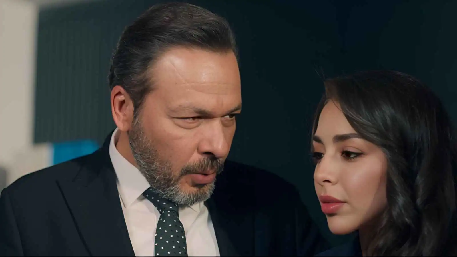 مسلسل "حب ع ورق" الحلقة 9.. تصاعد التوترات ونهاية صادمة