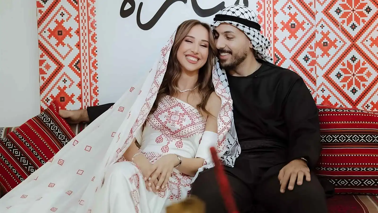 وسام قطب وسارة سامي بالزي التراثي في حفل الحناء (صور)