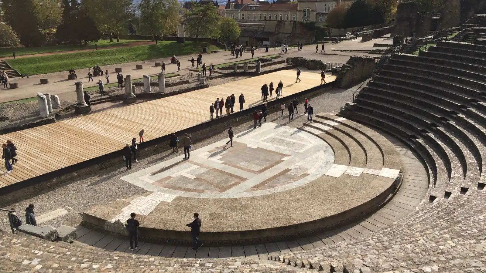 المسارح الرومانية في تلة فورفيير Roman Theatres