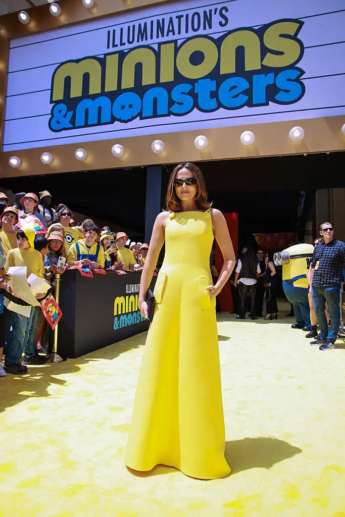 زوي دويتش في العرض العالمي الأول لفيلم Minions & Monsters