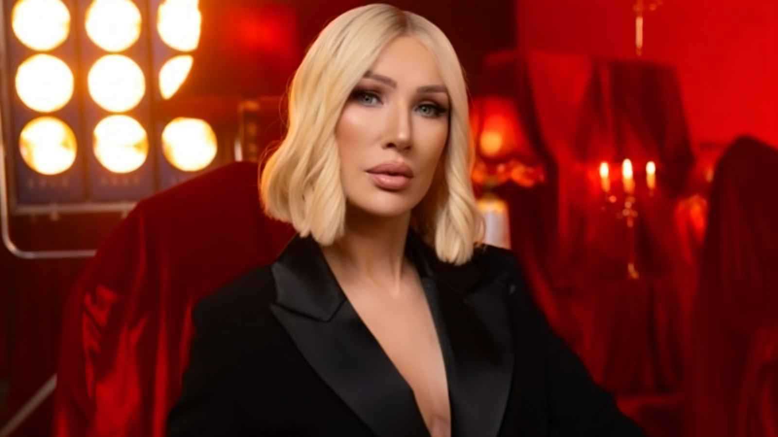 لفنانة التركية سيدا سايان 