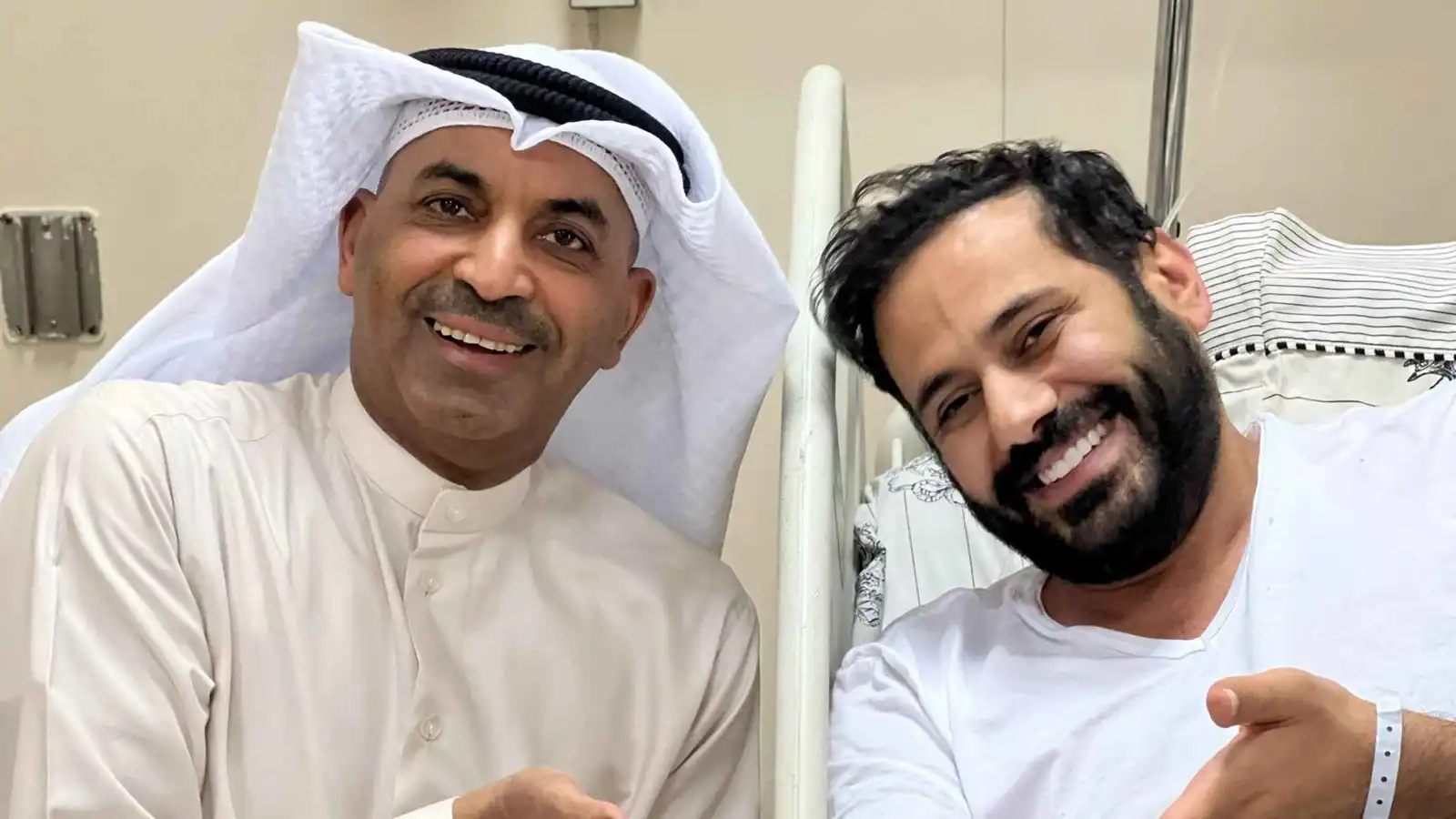 عبد الله بوشهري يخضع لعملية جراحية دقيقة استمرت 4 ساعات