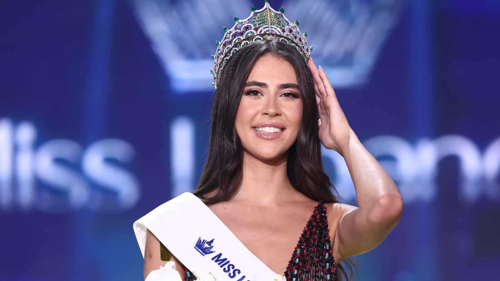 بيرلا حرب.. ملكة جمال لبنان 2025 (صور)