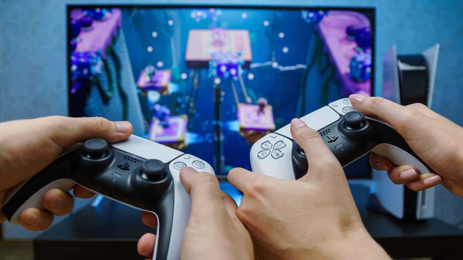رفع أسعار "بلايستيشن 5" و"برو" عالميًا بداية من أبريل