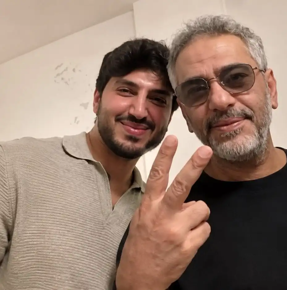 محمد شاكر يوجّه رسالة عاطفية لفضل شاكر أمام الجمهور