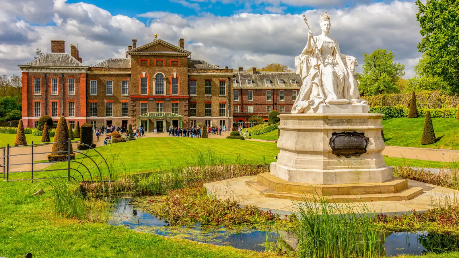 ما يمكن رؤيته في قصر كنسينغتون وأهم الأنشطة السياحية